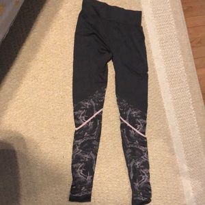 Yoga pants (fabletics)